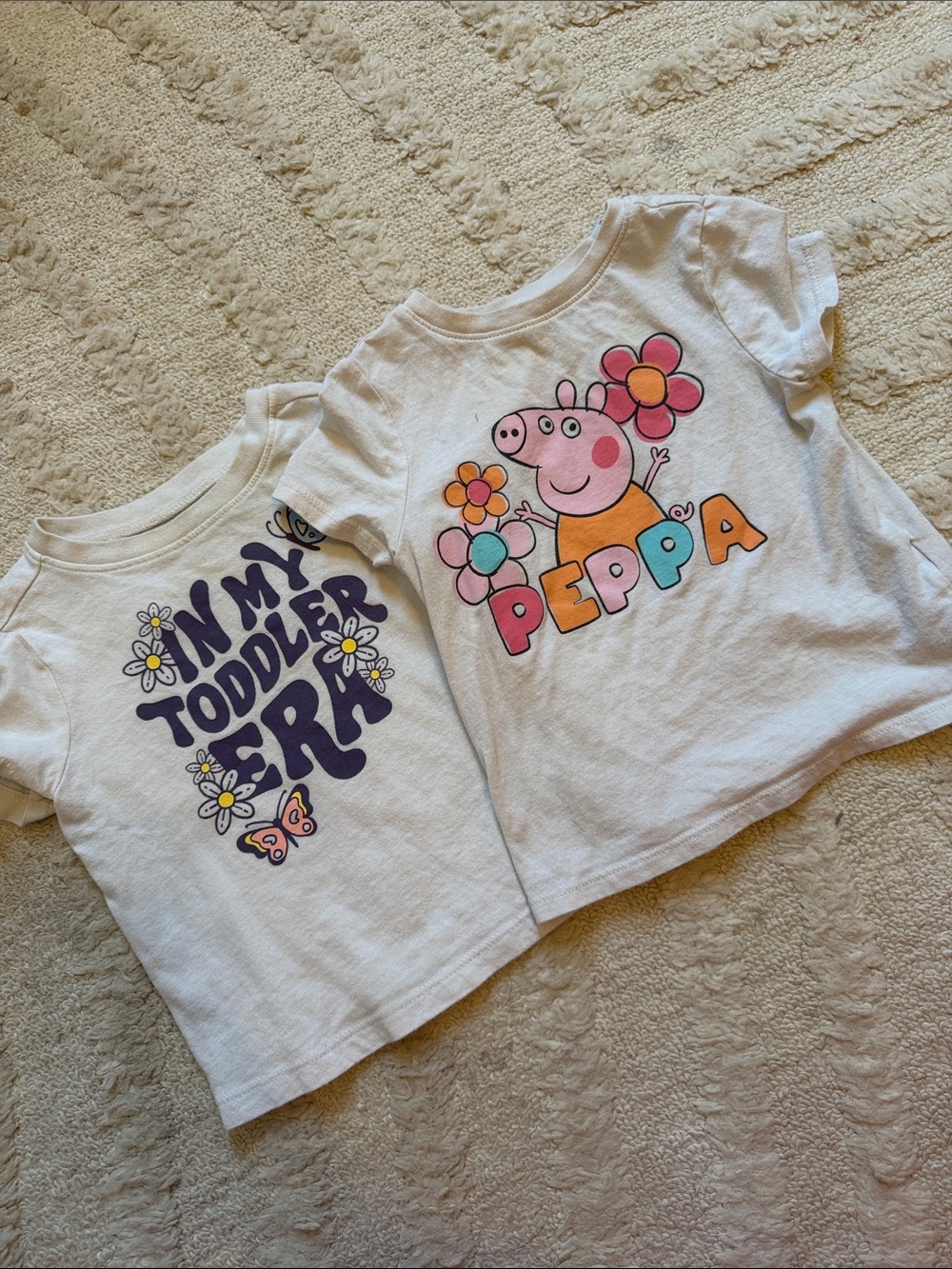 Old Navy Graphic Tee Bundle 18/24